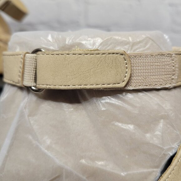 Naturalizer Women's Areda Ankle Strap Wedge Sandals - Picture 6 of 9